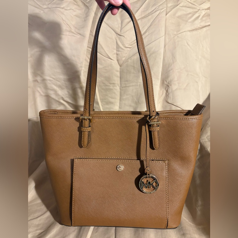 Michael Kors Jet Set Leather Tote